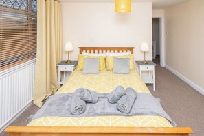 3 dormitorios, tabla de planchar con plancha, wifi y ropa de cama