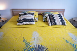 2 quartos, ferros/tábuas de passar roupa, Wi-Fi, roupa de cama