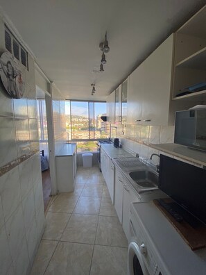 Microwave, oven - Front line beach apartment san martin (Viña del Mar)