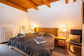 6 soverom, strykejern/-brett, wi-fi (inkludert) og sengetøy