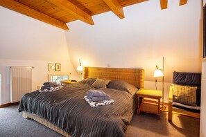 6 chambres, fer et planche à repasser, Wi-Fi gratuit, draps fournis