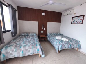 Comfort Double Room | Desk, iron/ironing board, free WiFi - HOTEL QUINTA PAQUITA (Úrsulo Galván)