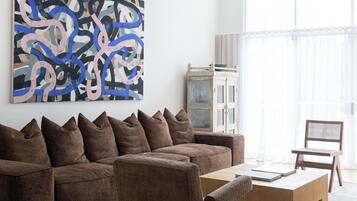 House, 4 Bedrooms | Living area | Flat-screen TV