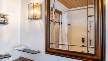 Shower, towels