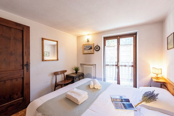 2 Schlafzimmer, Bügeleisen/Bügelbrett, Internetzugang, Bettwäsche