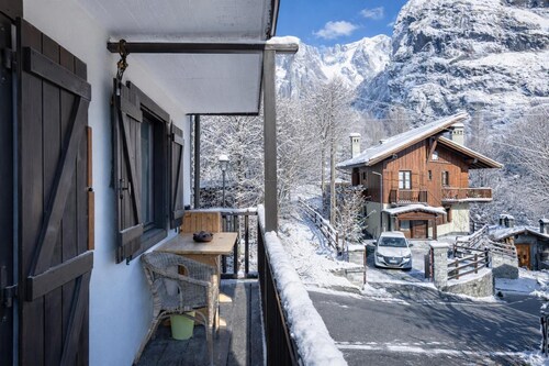 Graceful Apartment In Courmayeur, Courmayeur, Italy