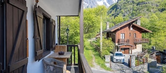 Graceful Apartment In Courmayeur, Courmayeur, Italy