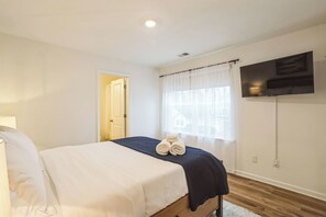 3 عدّة غرف نوم ومكواة/لوح كي وسرير سفر وواي فاي مجانًا