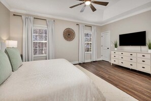 3 bedrooms, iron/ironing board, free WiFi, bed sheets