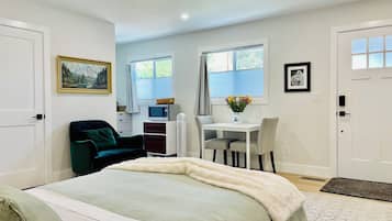 1 chambre, fer et planche à repasser, Wi-Fi gratuit, draps fournis