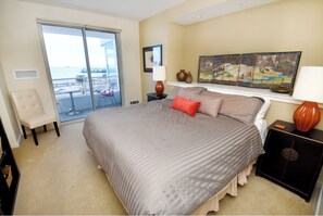 2 bedrooms, iron/ironing board, free WiFi, bed sheets - South Financial District 2BD Condo w/ 1 Parking Space, Pool, & Fitness Center (San Francisco)