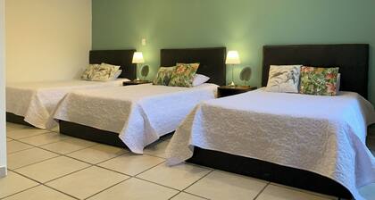 Bed & Breakfast in a Panoramic view in Roldanillo with AC, WiFi, Water heater