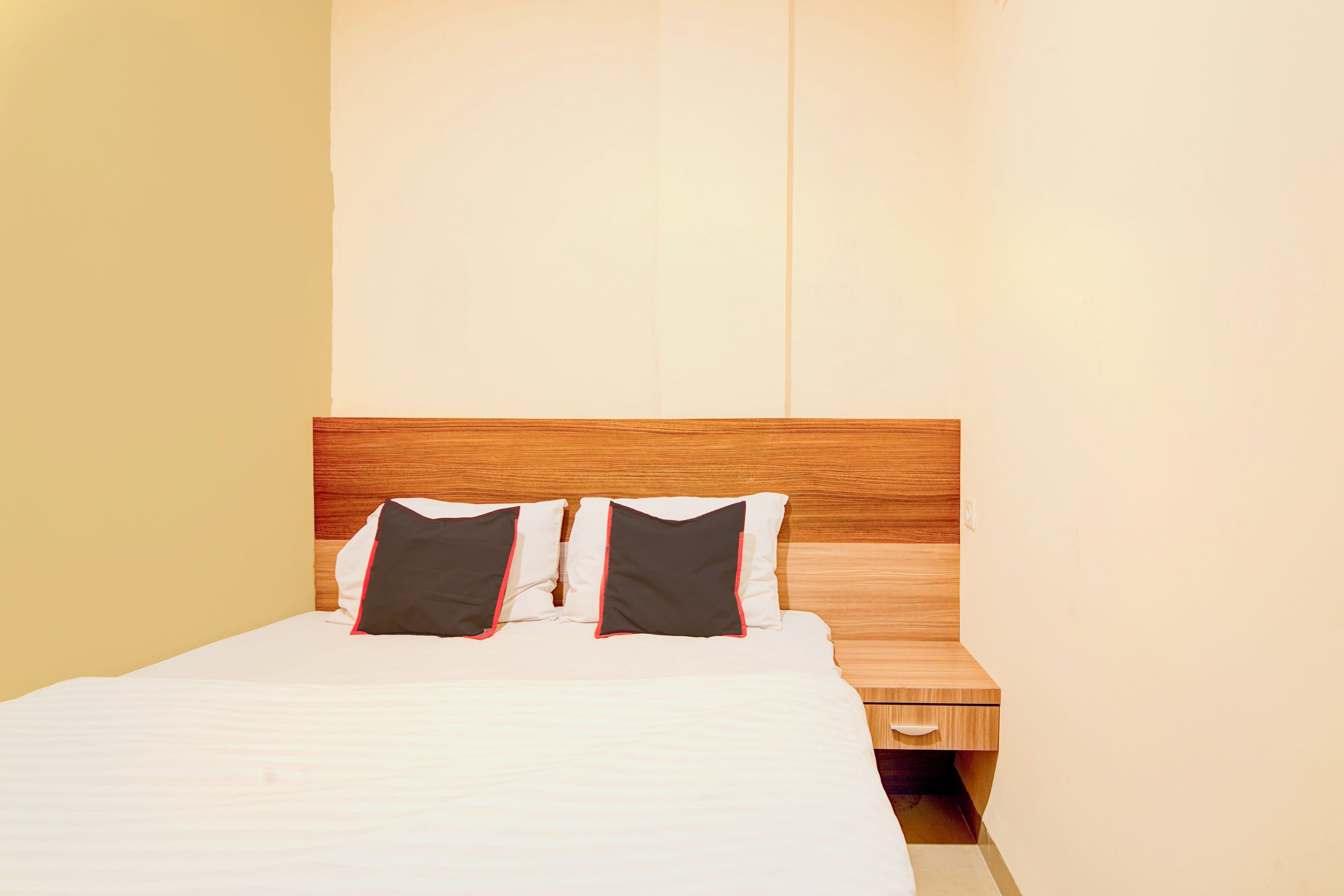 Foto - Capital O Pusat Kota Pekanbaru Near Mall Living World Formerly Radja Homestay