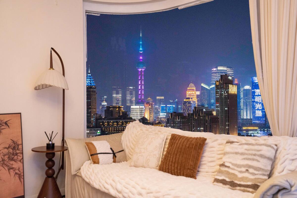 [Gatherings are prohibited] Senior Apartment | Living room