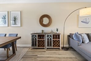 Unclassified image, 5 of 50, button