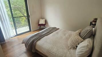 2 Schlafzimmer, Bügeleisen/Bügelbrett, Reisekinderbett, Bettwäsche