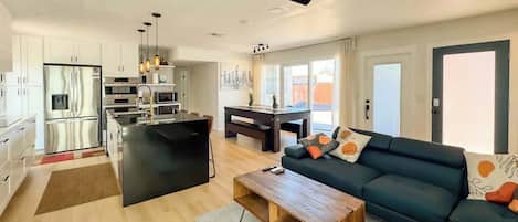 Smart TV, offices
