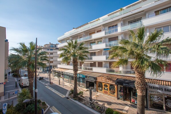 Exterior - Apartment 'L'Ensoleillé' with Air Conditioning and near beach (Sainte-Maxime)