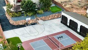 Sport court
