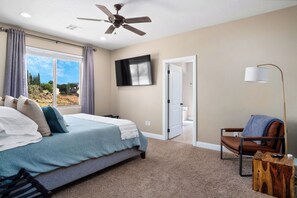 6 bedrooms, iron/ironing board, travel cot, free WiFi