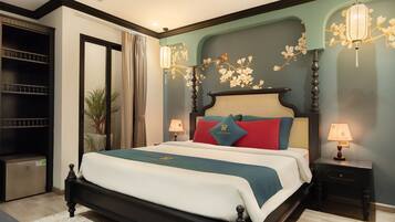Habitación estándar doble | Ropa de cama de alta calidad, minibar, cortinas opacas