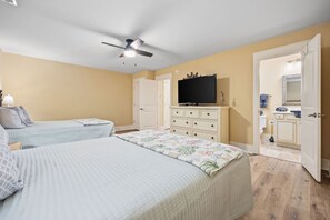 2 bedrooms, iron/ironing board, travel cot, WiFi