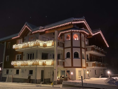 Mountain Stay With Balcony