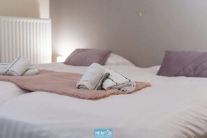 2 soverom, skrivebord, strykejern/-brett og wi-fi