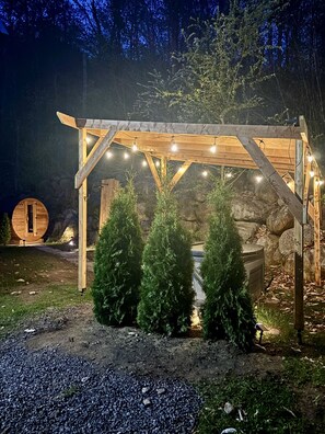 Property grounds - Chalet with access to two lakes in the heart of nature (Entrelacs)