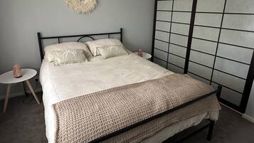 2 Schlafzimmer, Bügeleisen/Bügelbrett, WLAN, Bettwäsche