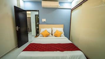 2 bedrooms, premium bedding, rollaway beds, free WiFi