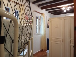 2 soverom, strykejern/-brett, wi-fi og sengetøy