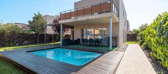 Holiday Home 'Vidalet Solo Familias' with Private Pool, Wi-Fi and Air Conditioning
