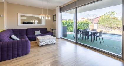 Holiday Home 'Vidalet Solo Familias' with Private Pool, Wi-Fi and Air Conditioning