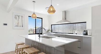 Luxury 4bedroom Dunsborough Retreat