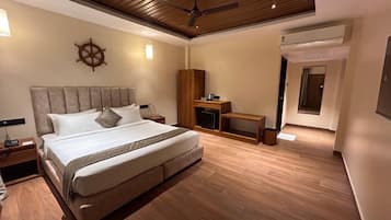 Premium Villa, Balcony, Garden View | 1 bedroom, desk, laptop workspace, blackout curtains