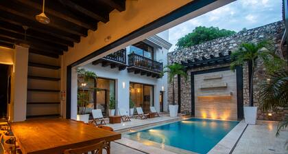 7 Bedroom Luxury House in Walled City