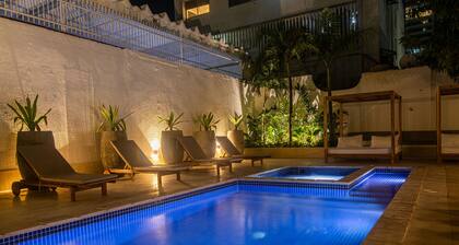 Mega 7 Bedroom Mansion in Bocagrande