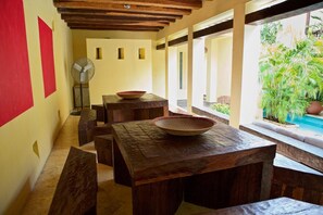 Outdoor dining - 9 Bedroom Luxury Villa in Old City (Cartagena)