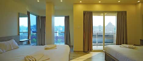 Chambre Quadruple Familiale | Bureau, chambres insonorisées, Wi-Fi gratuit