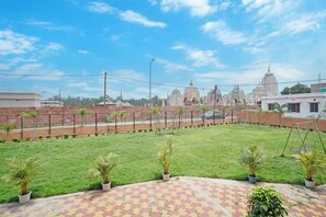 Garden view - Prapti resort (Kanthi)