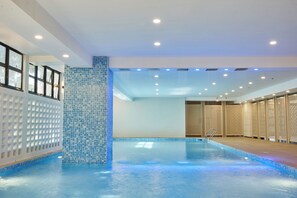 Indoor pool - Treewoods Residences (Cebu City)