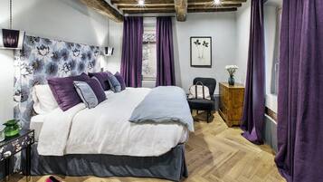 Bügeleisen/Bügelbrett, Internetzugang, Bettwäsche