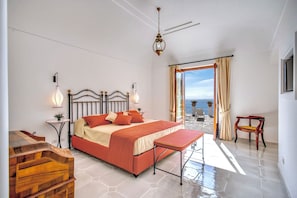 6 bedrooms, free WiFi, bed sheets