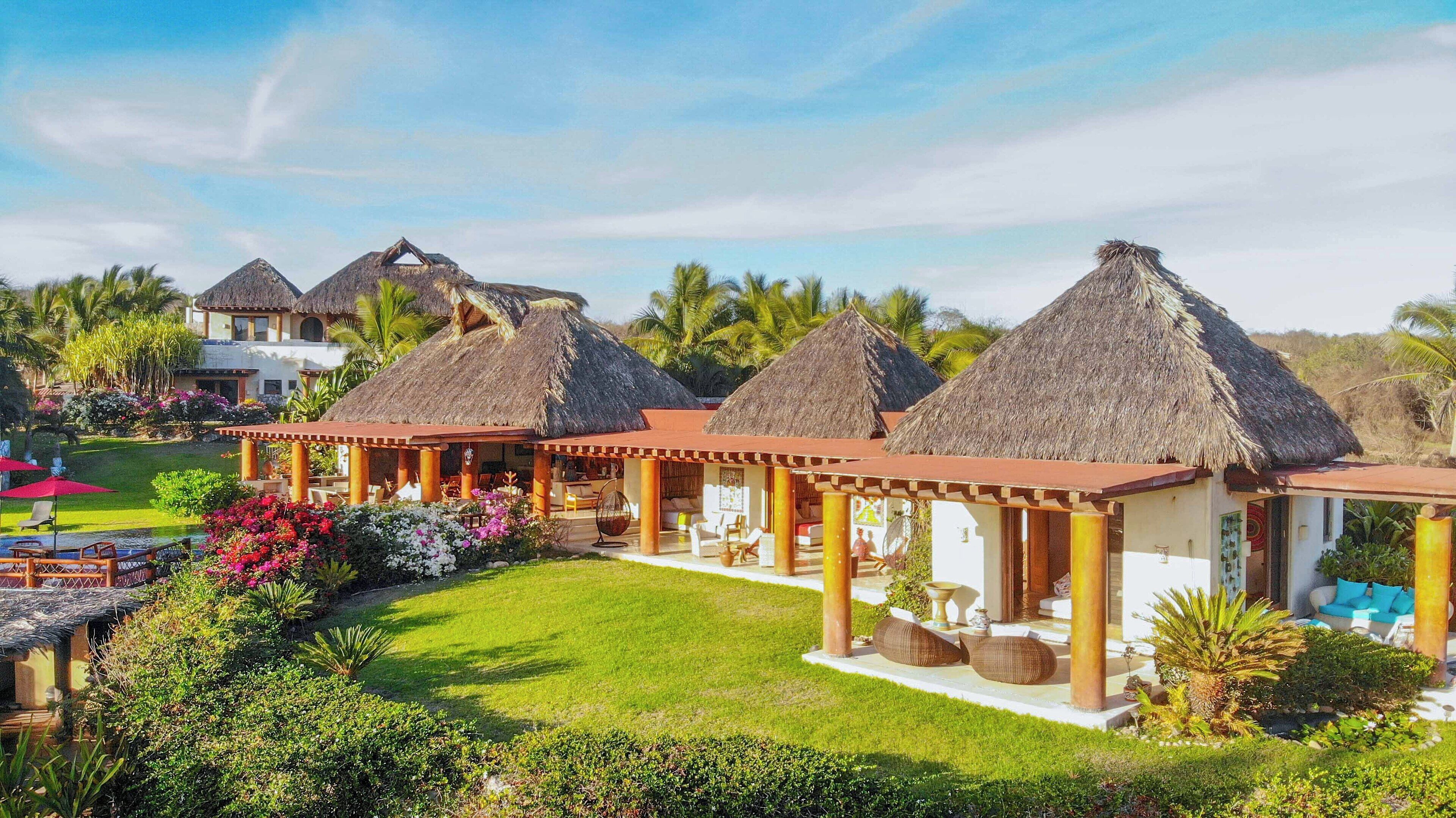 Luxury House, Sea View | Garden view