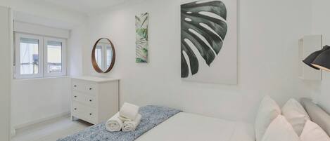 1 slaapkamer, een strijkplank/strijkijzer, wifi, beddengoed