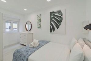 1 habitación, tabla de planchar con plancha, wifi y ropa de cama 