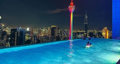 The Platinum Suites KLCC by Moonlight