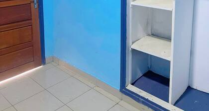 New room in the heart of Bonapriso