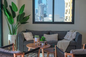 Smart TV - Ocean View & Malecon de Mazatlan Luxury Condo, Central Tower 102 - 801 (Mazatlán)